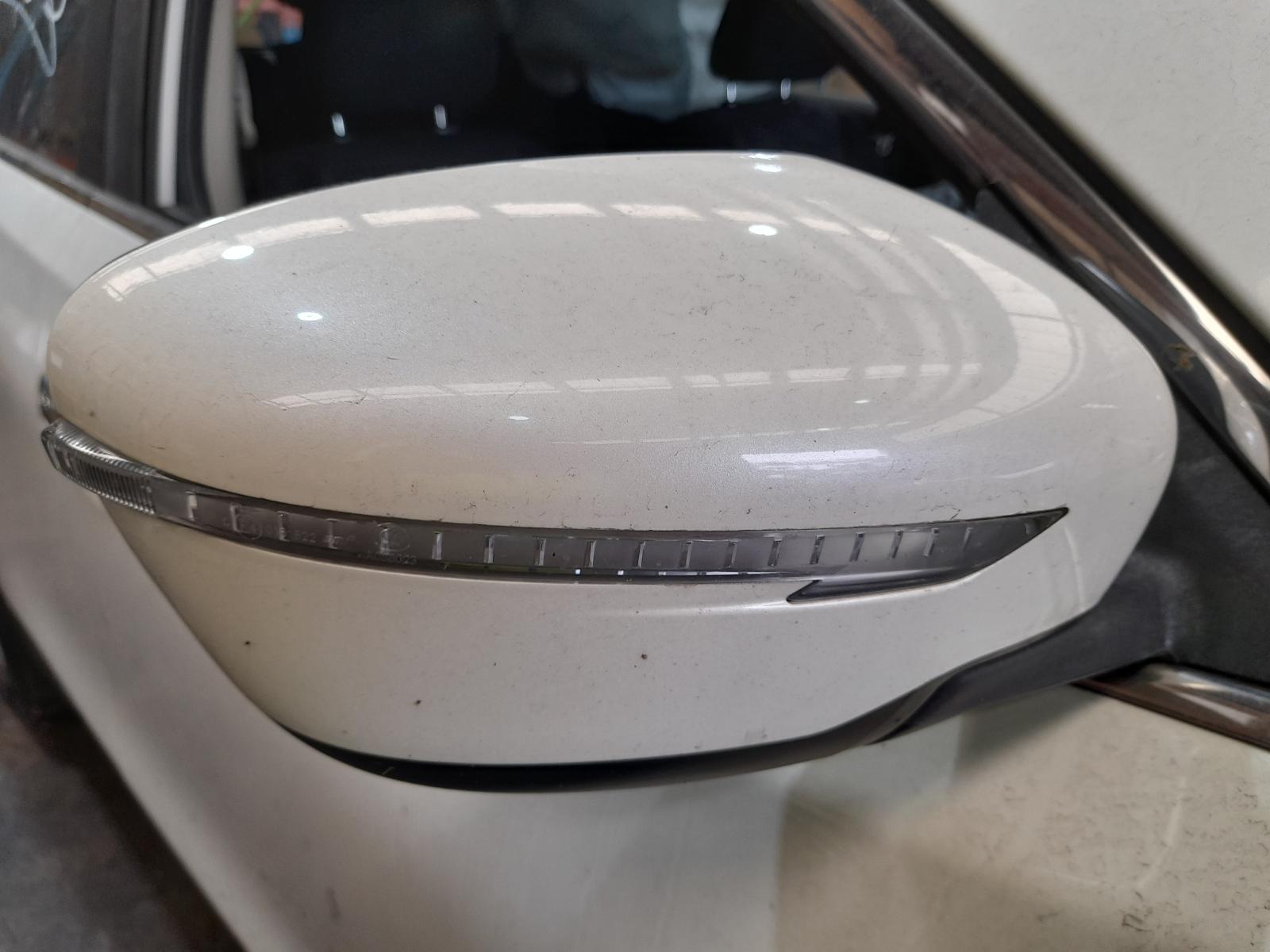 View Auto part Ecu Nissan Xtrail 2016