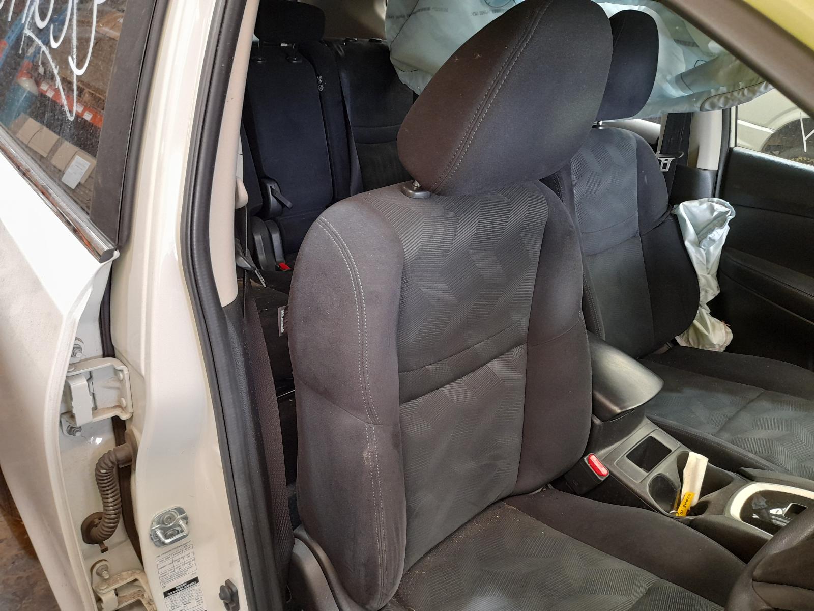 View Auto part Ecu Nissan Xtrail 2016