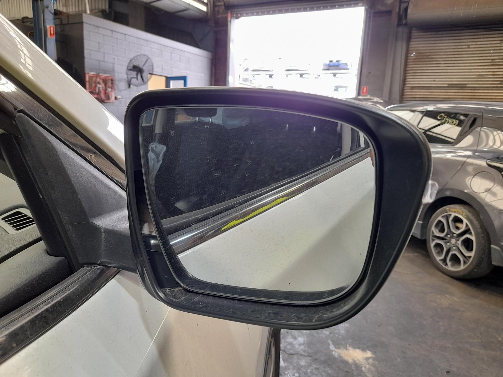 View Auto part Ecu Nissan Xtrail 2016