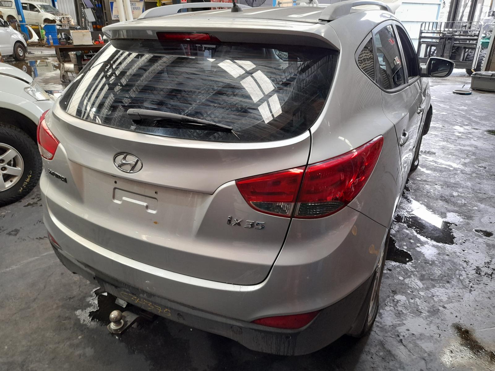 2011 Hyundai Ix35 Right Indicator/Fog/Side View Auto part Right Indicator/Fog/Side Hyundai Ix35 2011