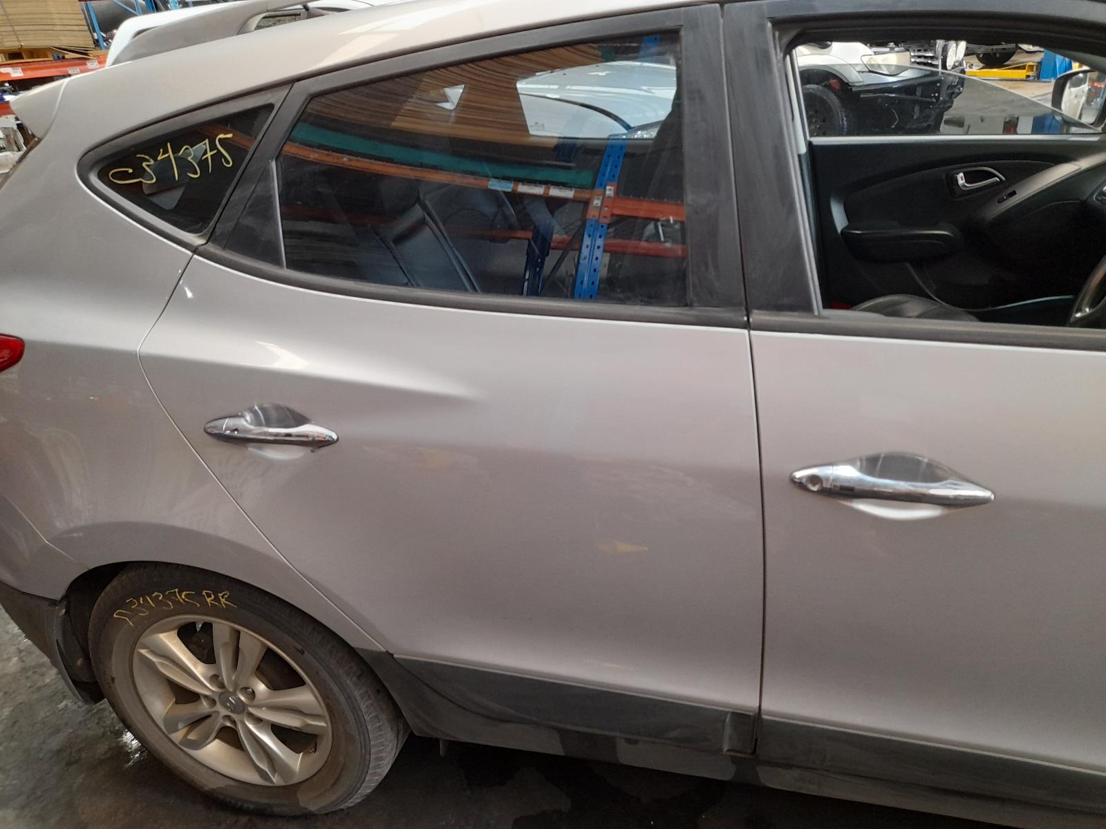 2011 Hyundai Ix35 Right Indicator/Fog/Side View Auto part Right Indicator/Fog/Side Hyundai Ix35 2011