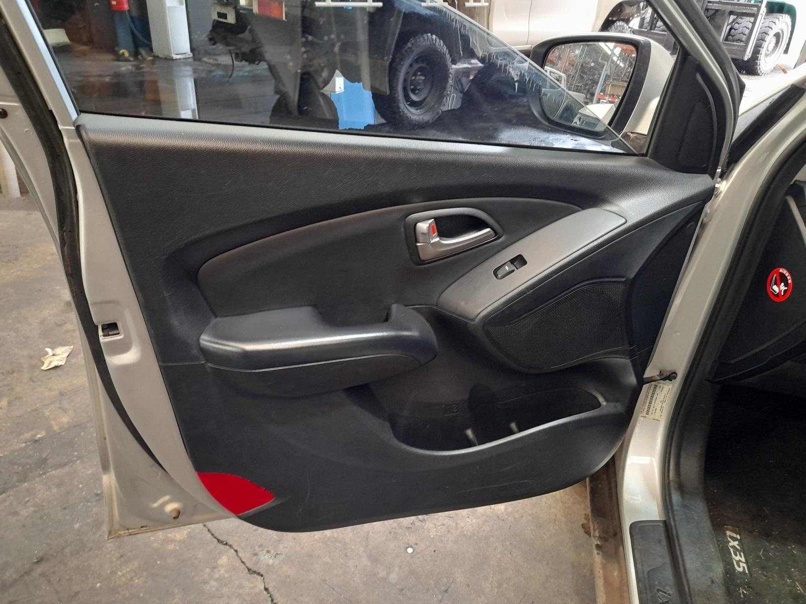 2011 Hyundai Ix35 Right Indicator/Fog/Side View Auto part Right Indicator/Fog/Side Hyundai Ix35 2011