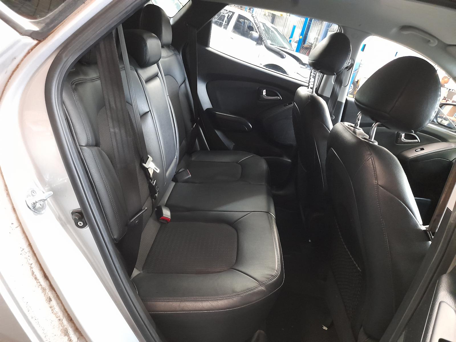 2011 Hyundai Ix35 Right Indicator/Fog/Side View Auto part Right Indicator/Fog/Side Hyundai Ix35 2011