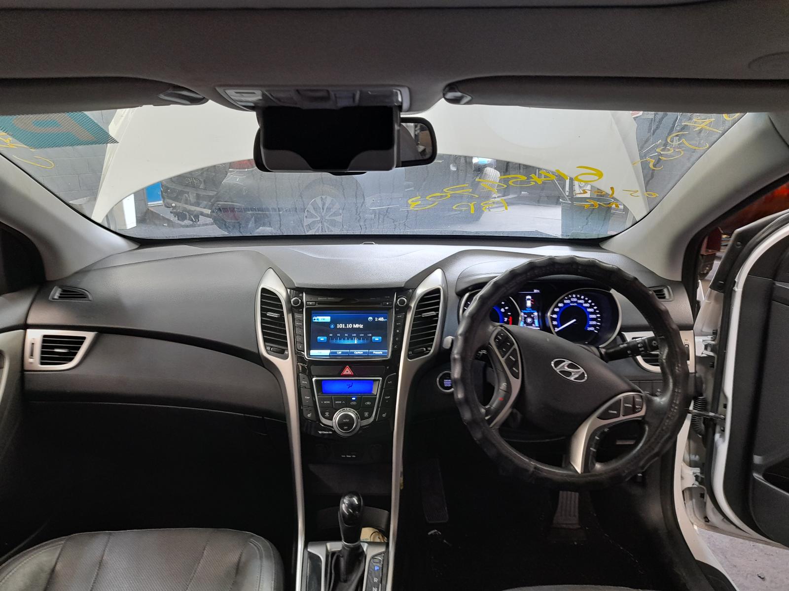 2013 Hyundai I30 Ecu View Auto part Ecu Hyundai I30 2013