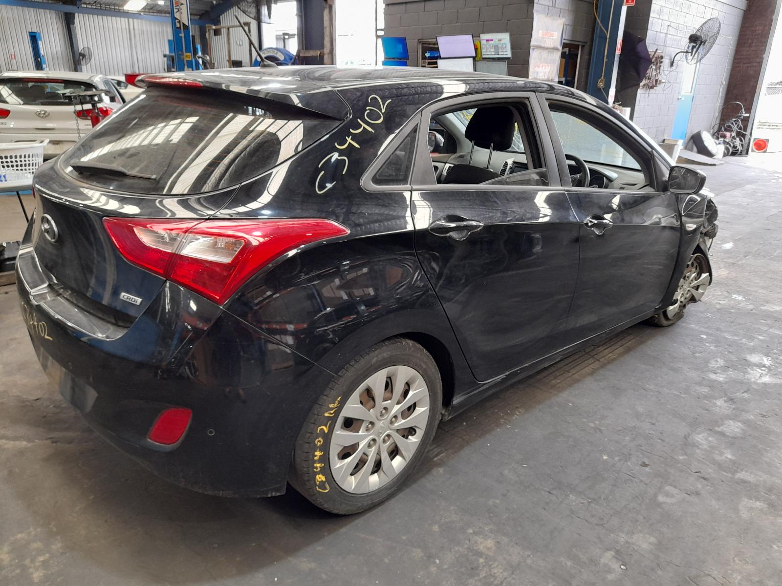 View Auto part Engine Hyundai I30 2016