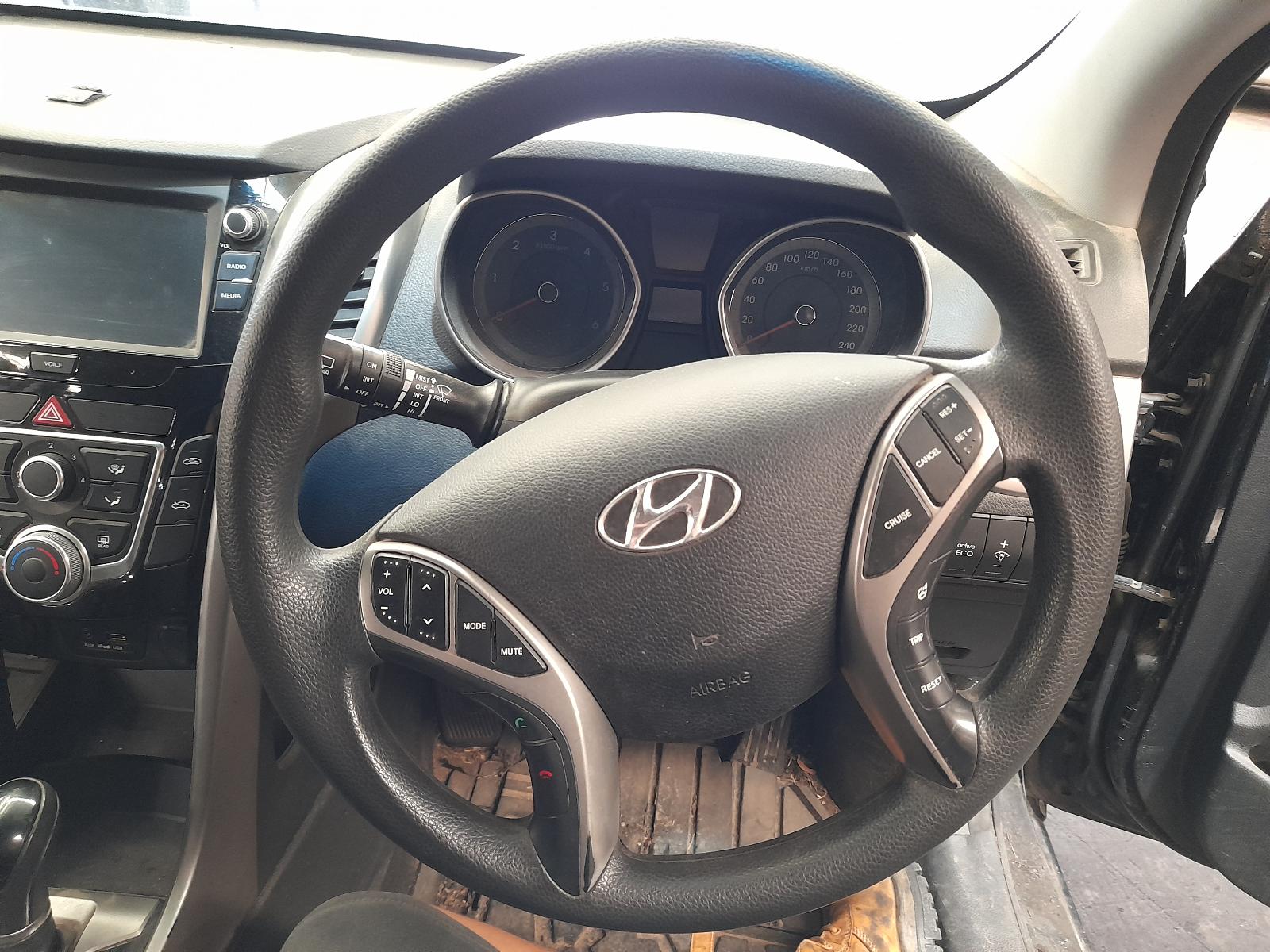 View Auto part Engine Hyundai I30 2016