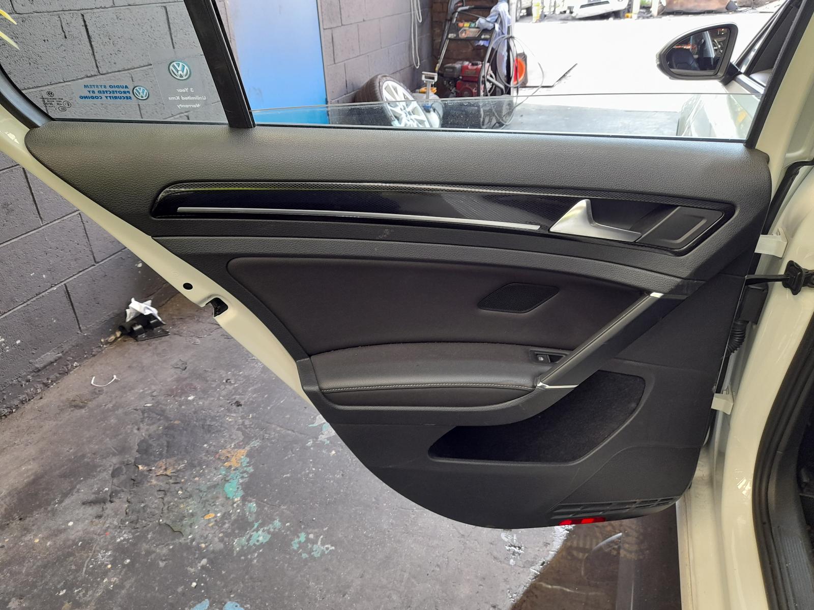 2016 Volkswagen Golf Trans/Gearbox View Auto part Trans/Gearbox Volkswagen Golf 2016