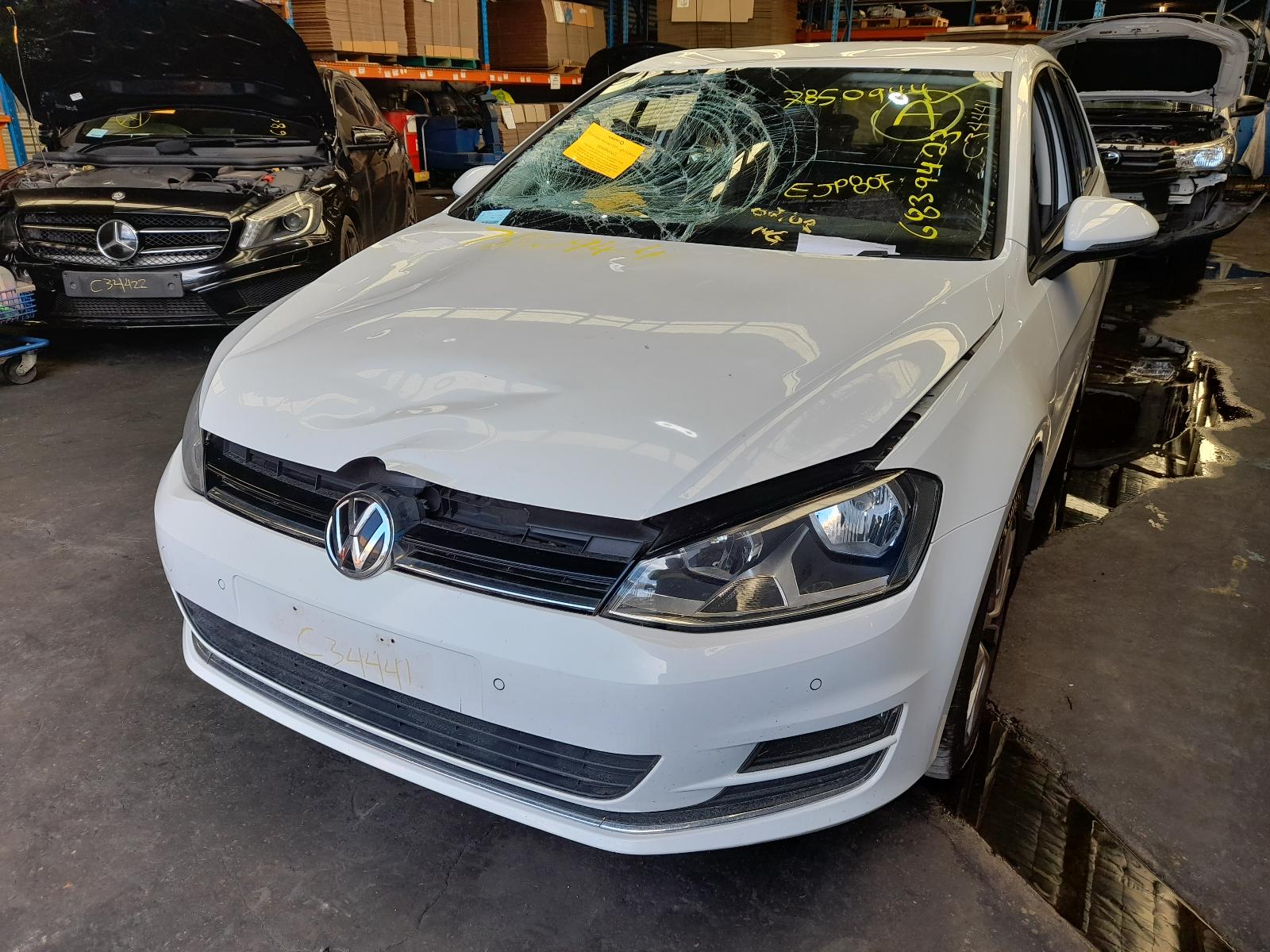 2016 Volkswagen Golf Trans/Gearbox View Auto part Trans/Gearbox Volkswagen Golf 2016