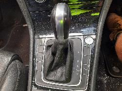 View Auto part Trans/Gearbox Volkswagen Golf 2016