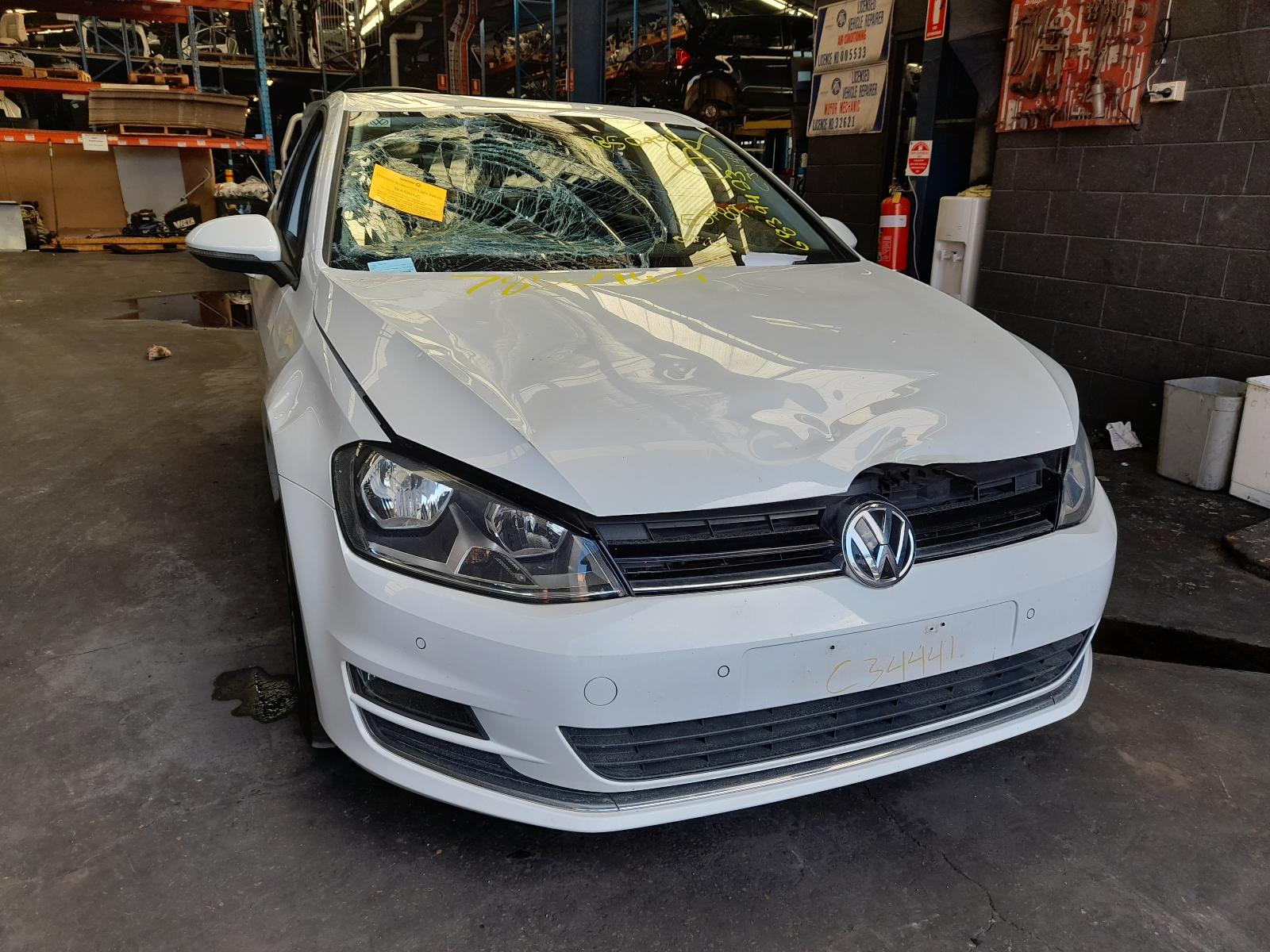 2016 Volkswagen Golf Trans/Gearbox View Auto part Trans/Gearbox Volkswagen Golf 2016