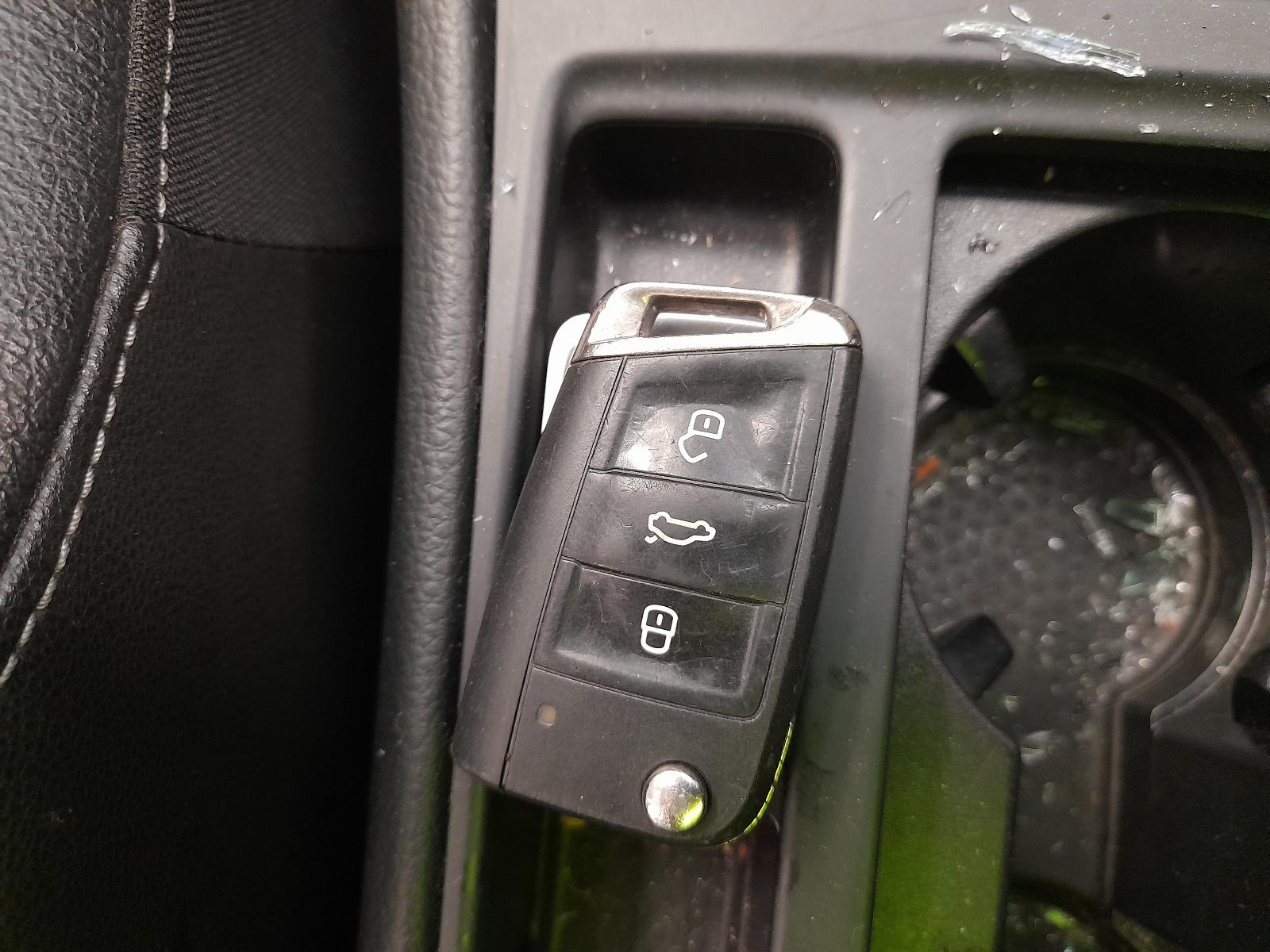 2016 Volkswagen Golf Trans/Gearbox View Auto part Trans/Gearbox Volkswagen Golf 2016