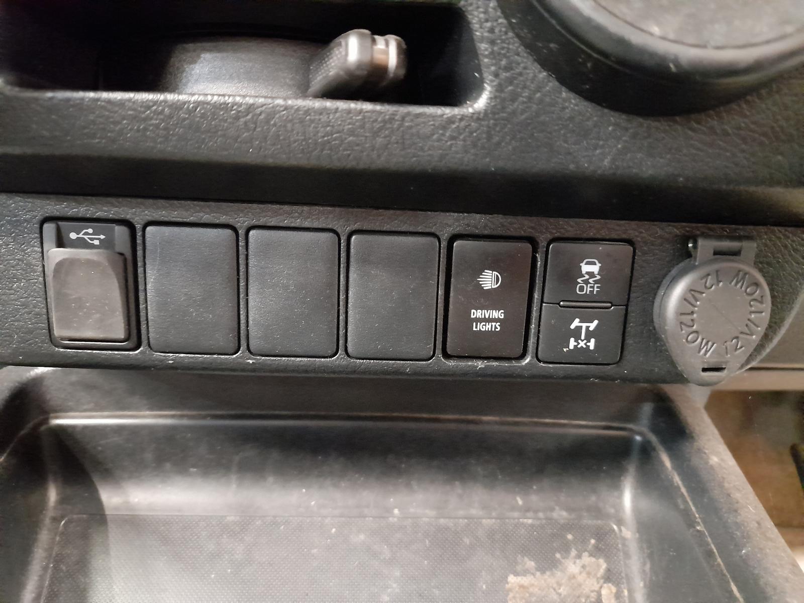 View Auto part Right Front Door Window Toyota Hilux 2021