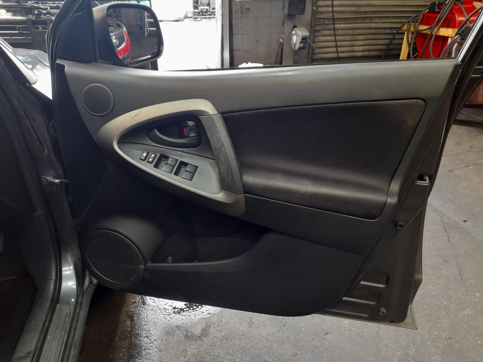 View Auto part Radio/Cd/Dvd/Sat/Tv Toyota Rav4 2009