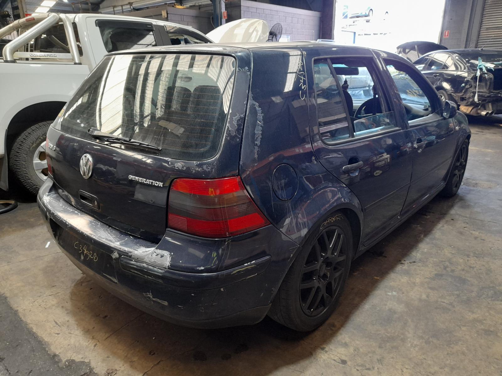 2003 Volkswagen Golf Trans/Gearbox View Auto part Trans/Gearbox Volkswagen Golf 2003