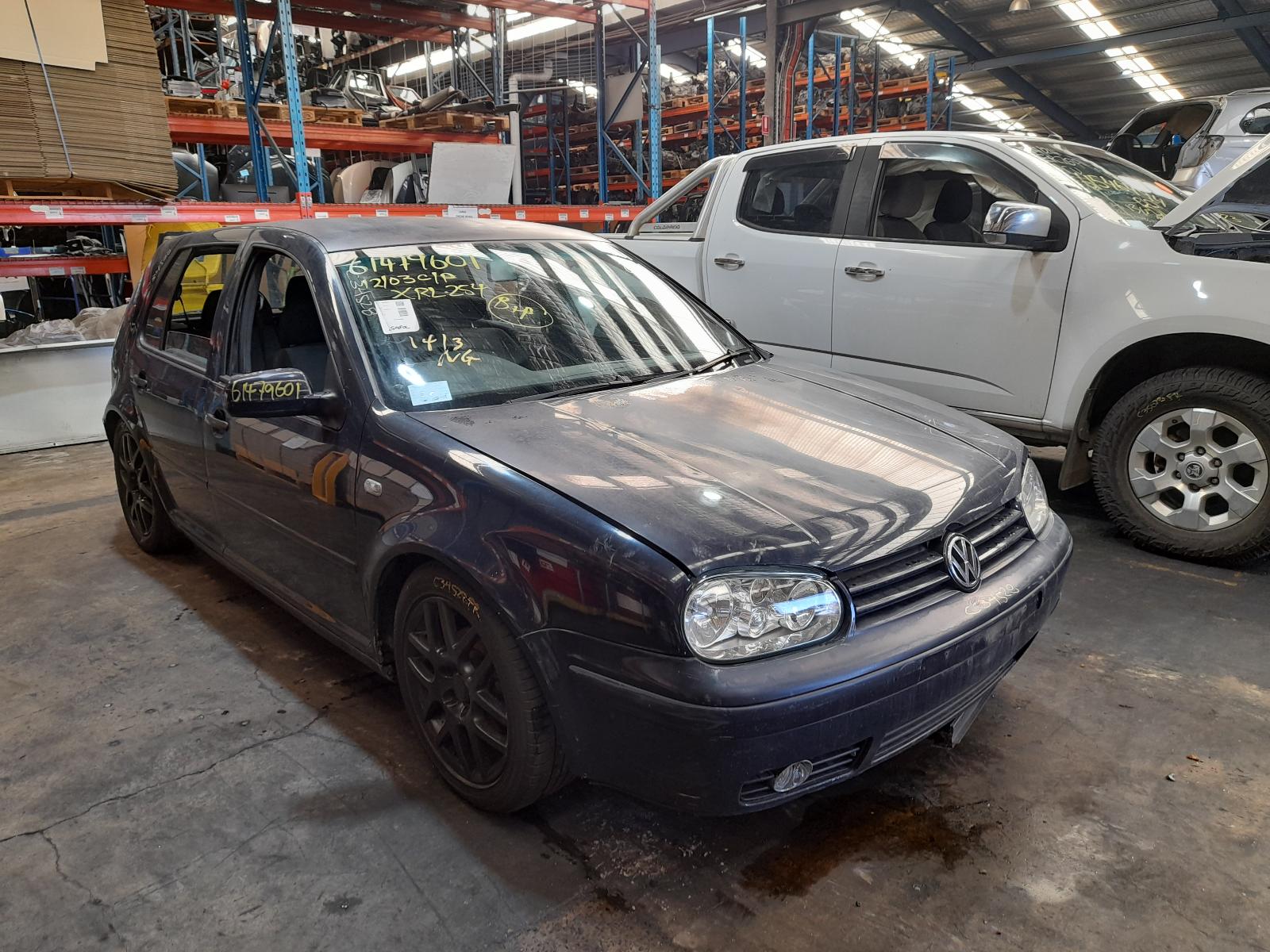 View Auto part Left Rear Wnd Reg/Motor Volkswagen Golf 2003