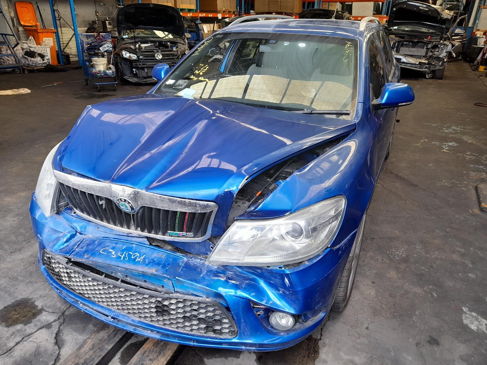 View Auto part Engine Skoda Octavia 2011