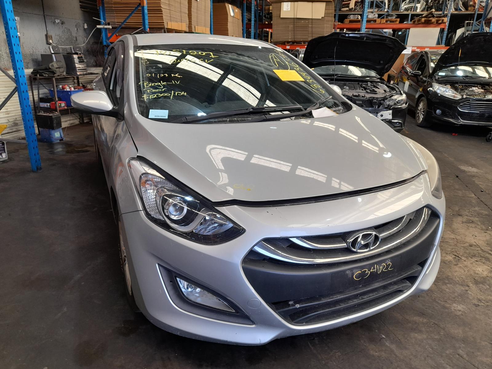 2013 Hyundai I30 Radio/Cd/Dvd/Sat/Tv View Auto part Radio/Cd/Dvd/Sat/Tv Hyundai I30 2013