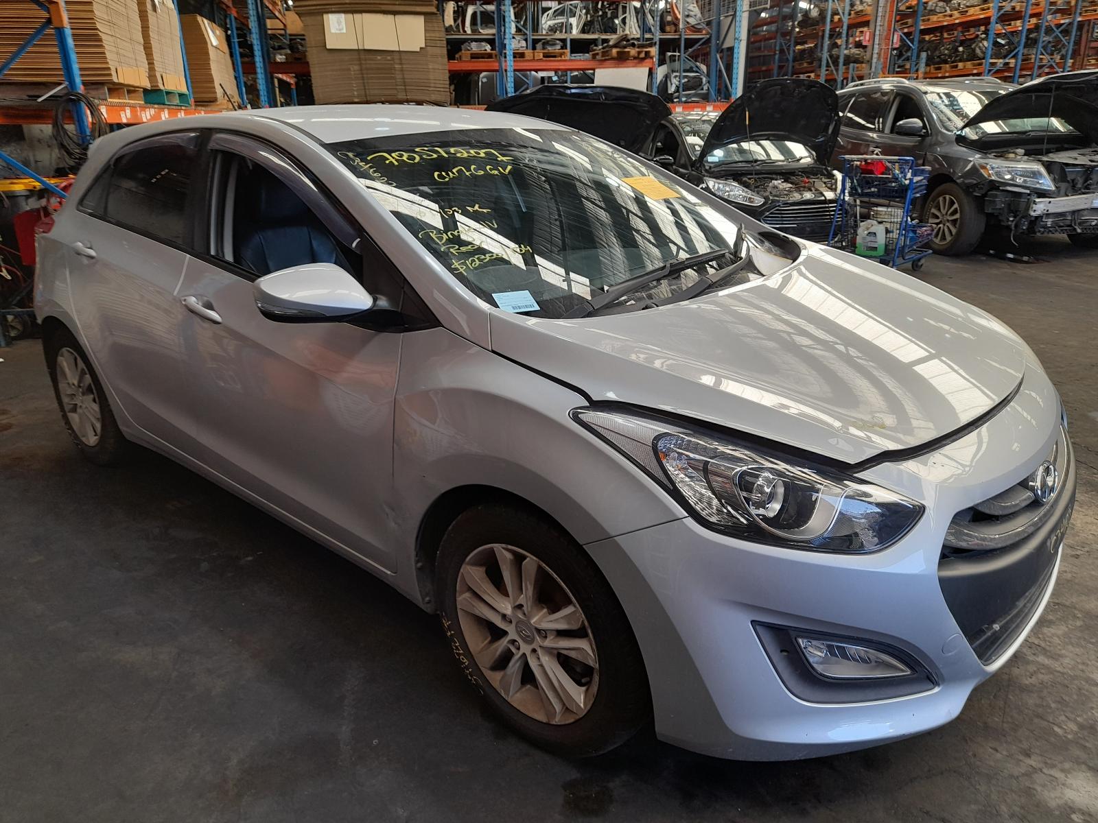 2013 Hyundai I30 Radio/Cd/Dvd/Sat/Tv View Auto part Radio/Cd/Dvd/Sat/Tv Hyundai I30 2013