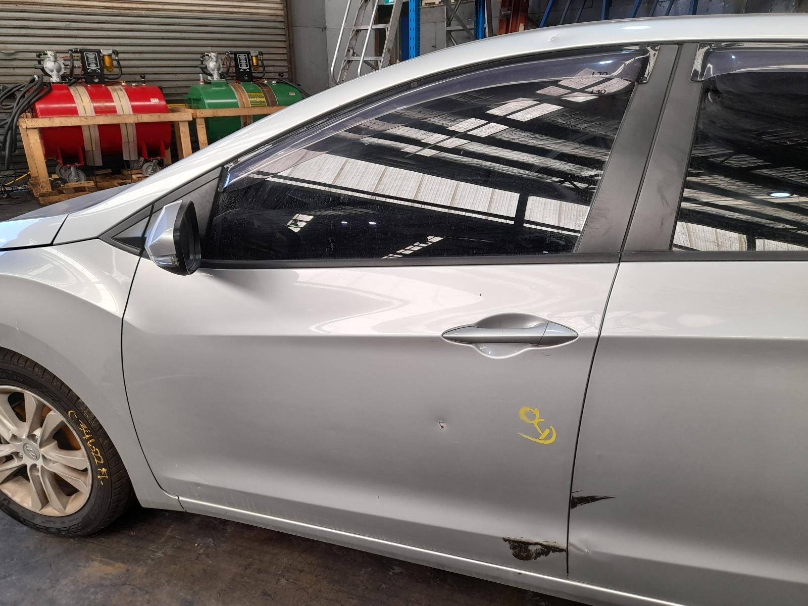 2013 Hyundai I30 Radio/Cd/Dvd/Sat/Tv View Auto part Radio/Cd/Dvd/Sat/Tv Hyundai I30 2013