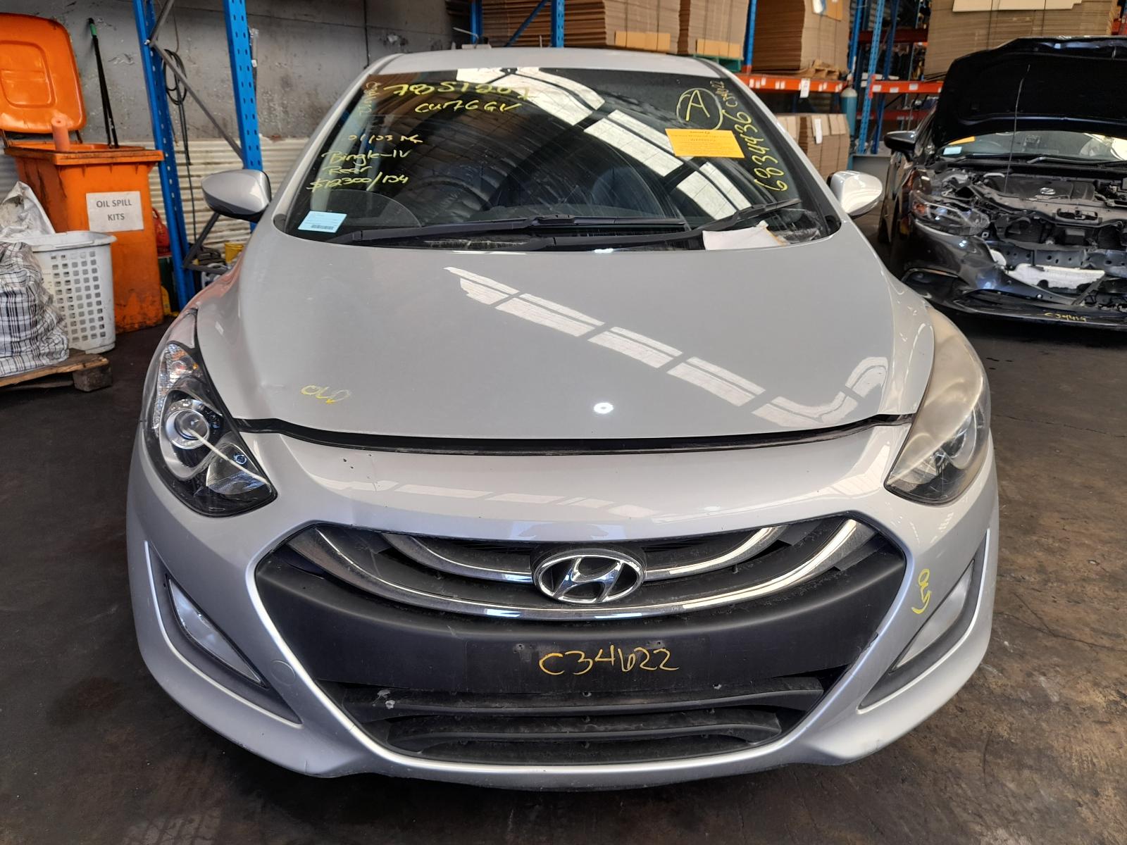 2013 Hyundai I30 Radio/Cd/Dvd/Sat/Tv View Auto part Radio/Cd/Dvd/Sat/Tv Hyundai I30 2013