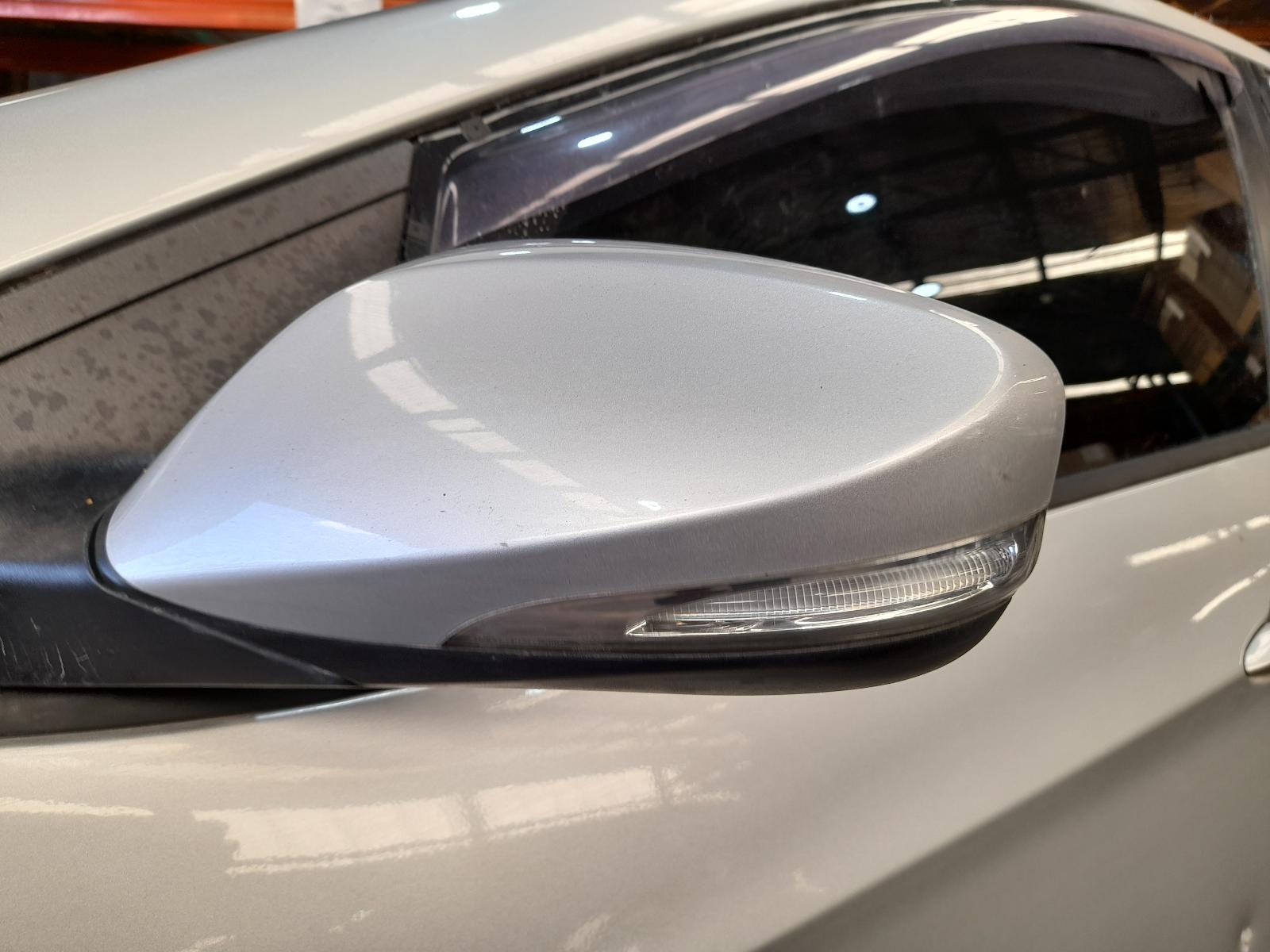 2013 Hyundai I30 Radio/Cd/Dvd/Sat/Tv View Auto part Radio/Cd/Dvd/Sat/Tv Hyundai I30 2013