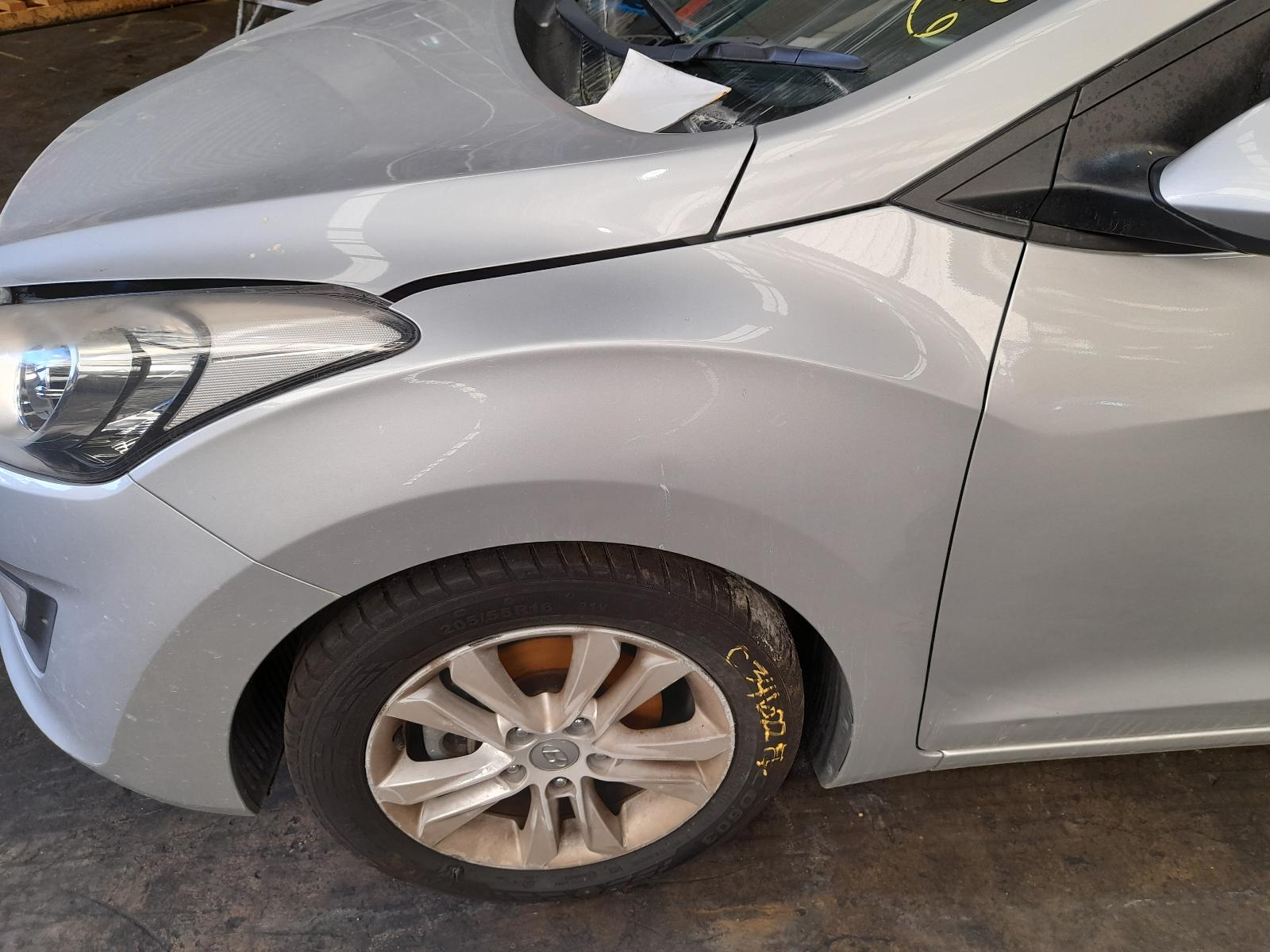 2013 Hyundai I30 Radio/Cd/Dvd/Sat/Tv View Auto part Radio/Cd/Dvd/Sat/Tv Hyundai I30 2013