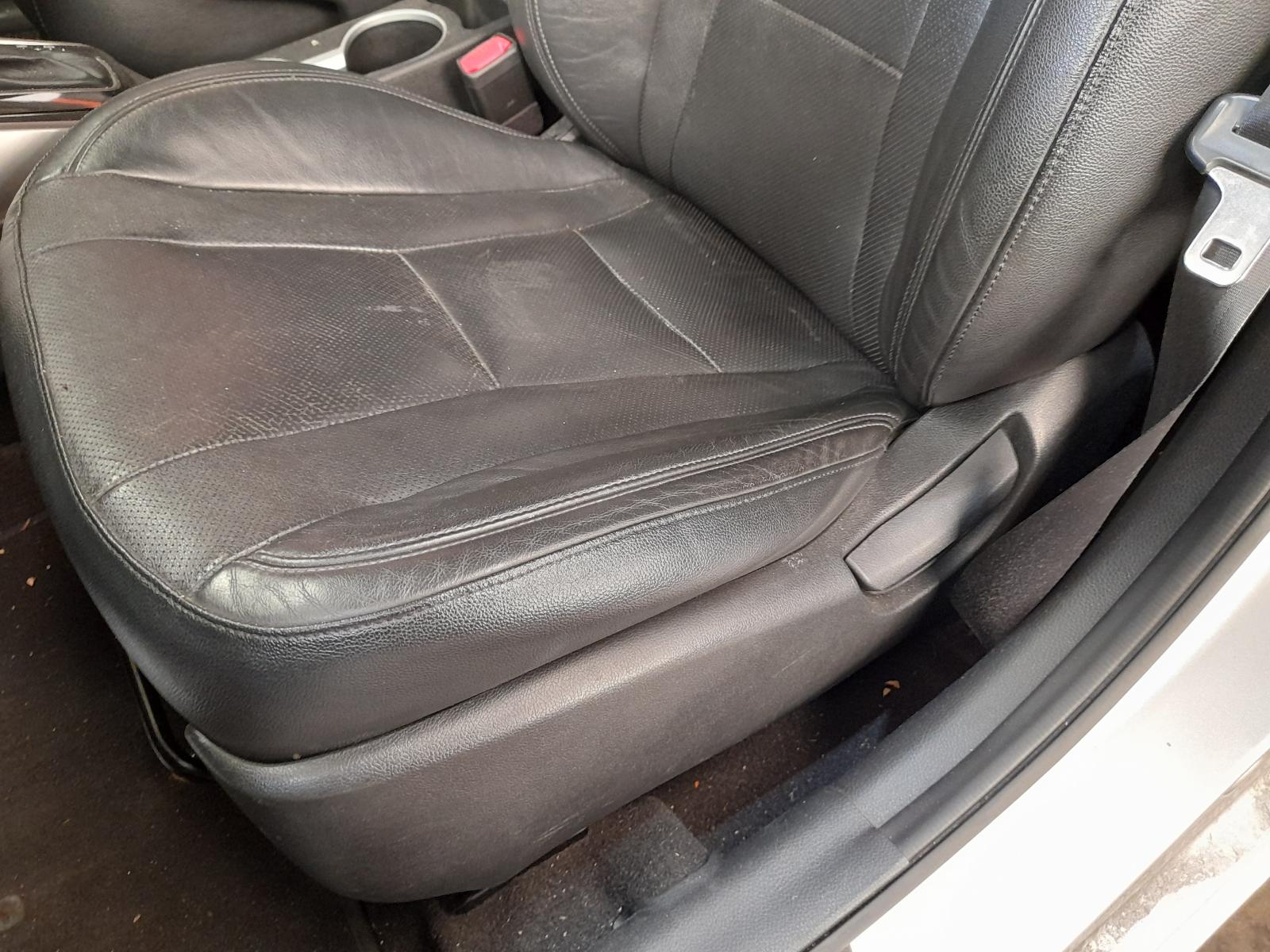 2013 Hyundai I30 Radio/Cd/Dvd/Sat/Tv View Auto part Radio/Cd/Dvd/Sat/Tv Hyundai I30 2013