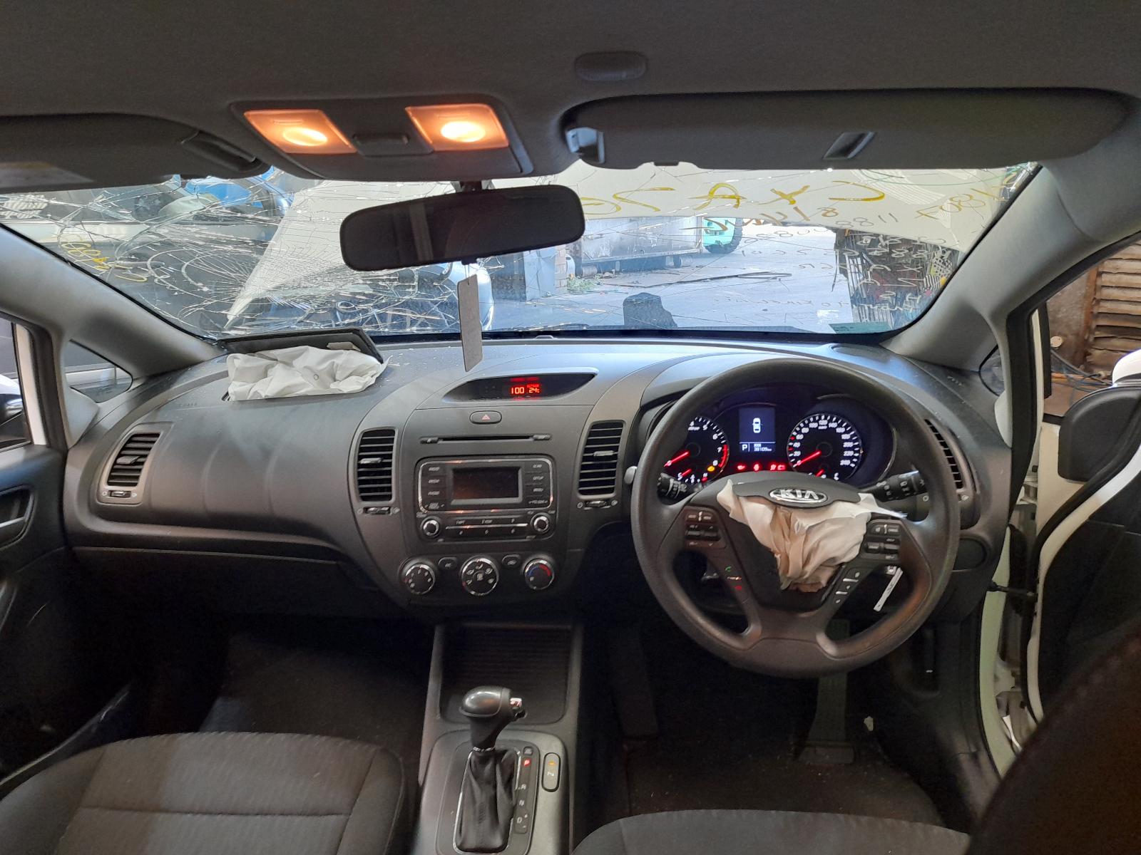 View Auto part Radio/Cd/Dvd/Sat/Tv Kia Cerato 2014