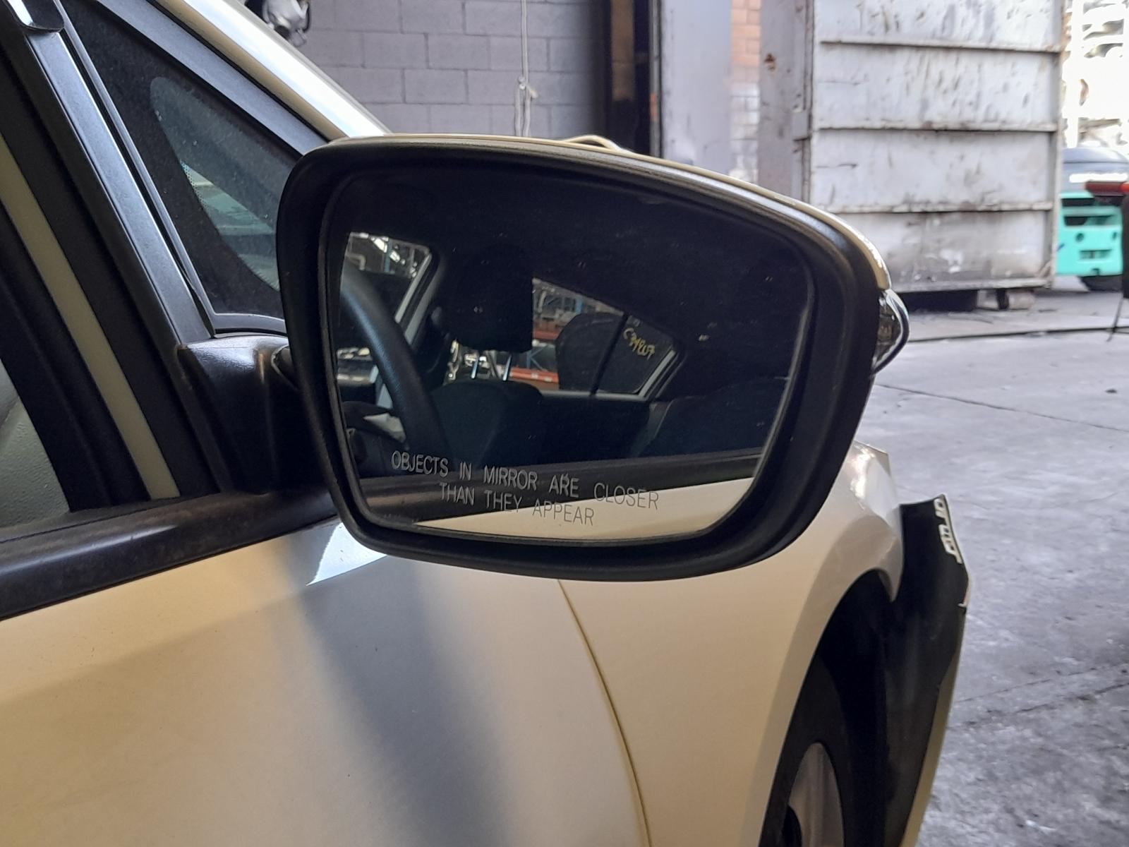 View Auto part Radio/Cd/Dvd/Sat/Tv Kia Cerato 2014