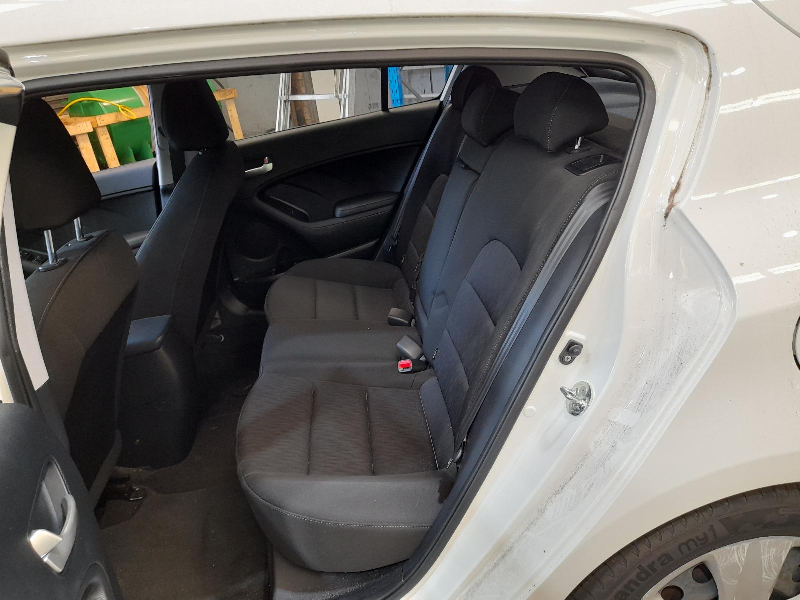 View Auto part Radio/Cd/Dvd/Sat/Tv Kia Cerato 2014