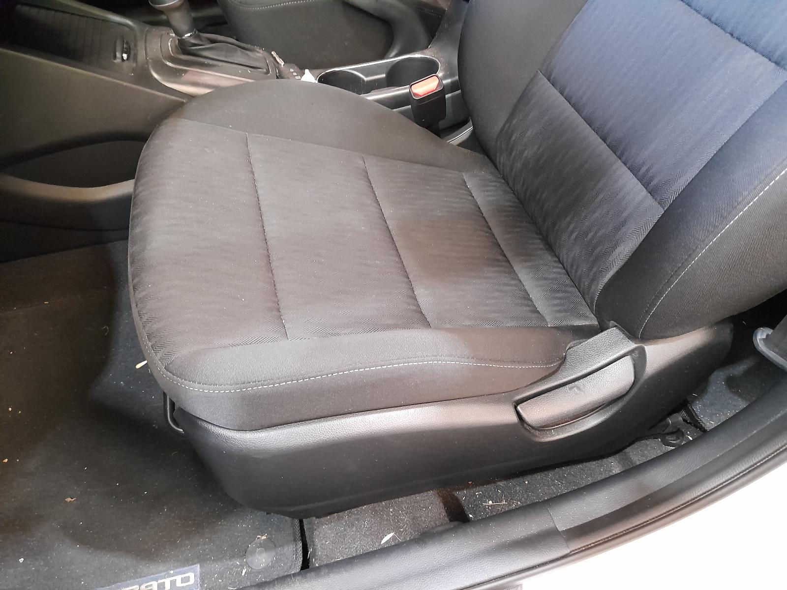 View Auto part Radio/Cd/Dvd/Sat/Tv Kia Cerato 2014