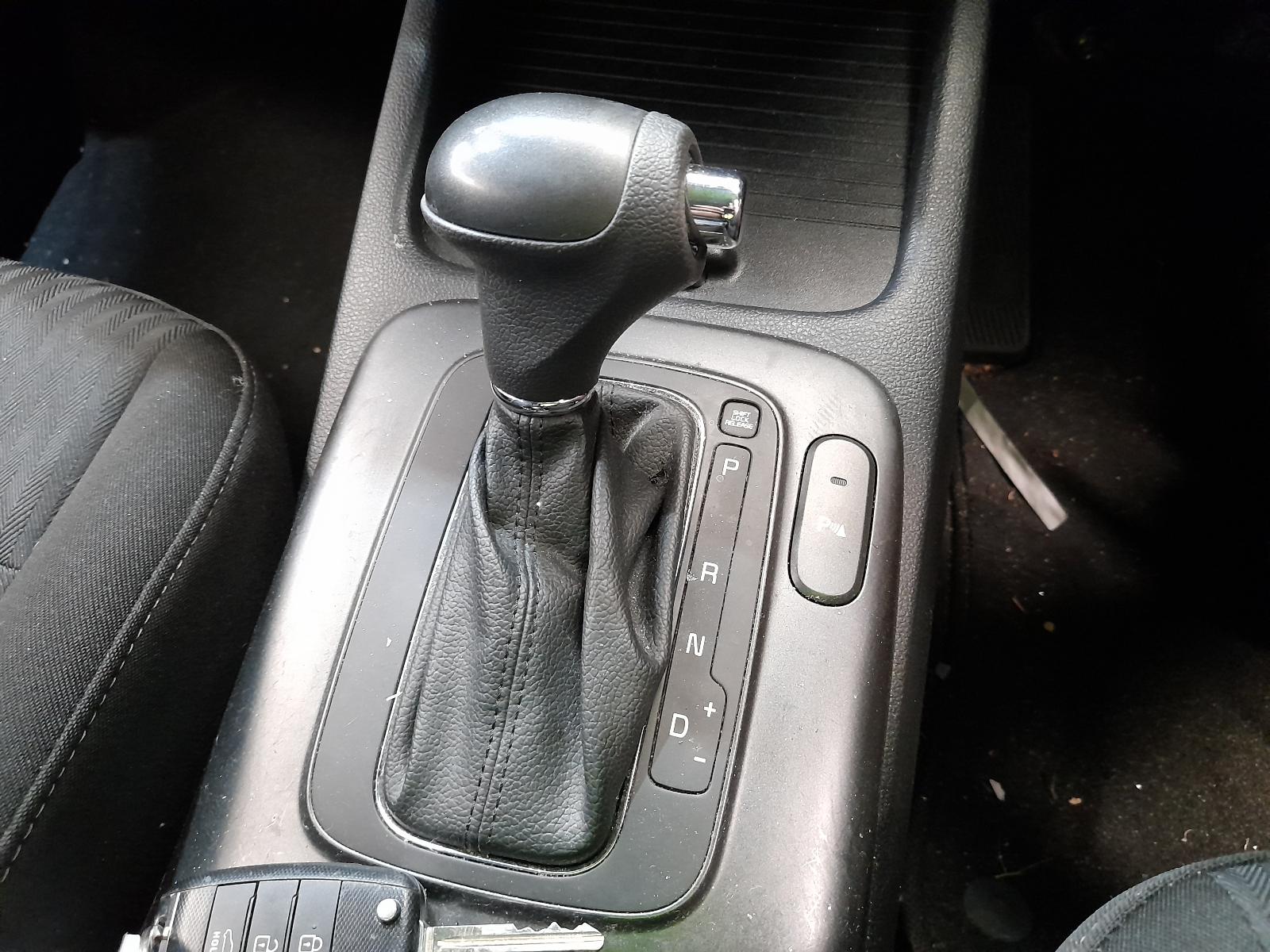 View Auto part Radio/Cd/Dvd/Sat/Tv Kia Cerato 2014