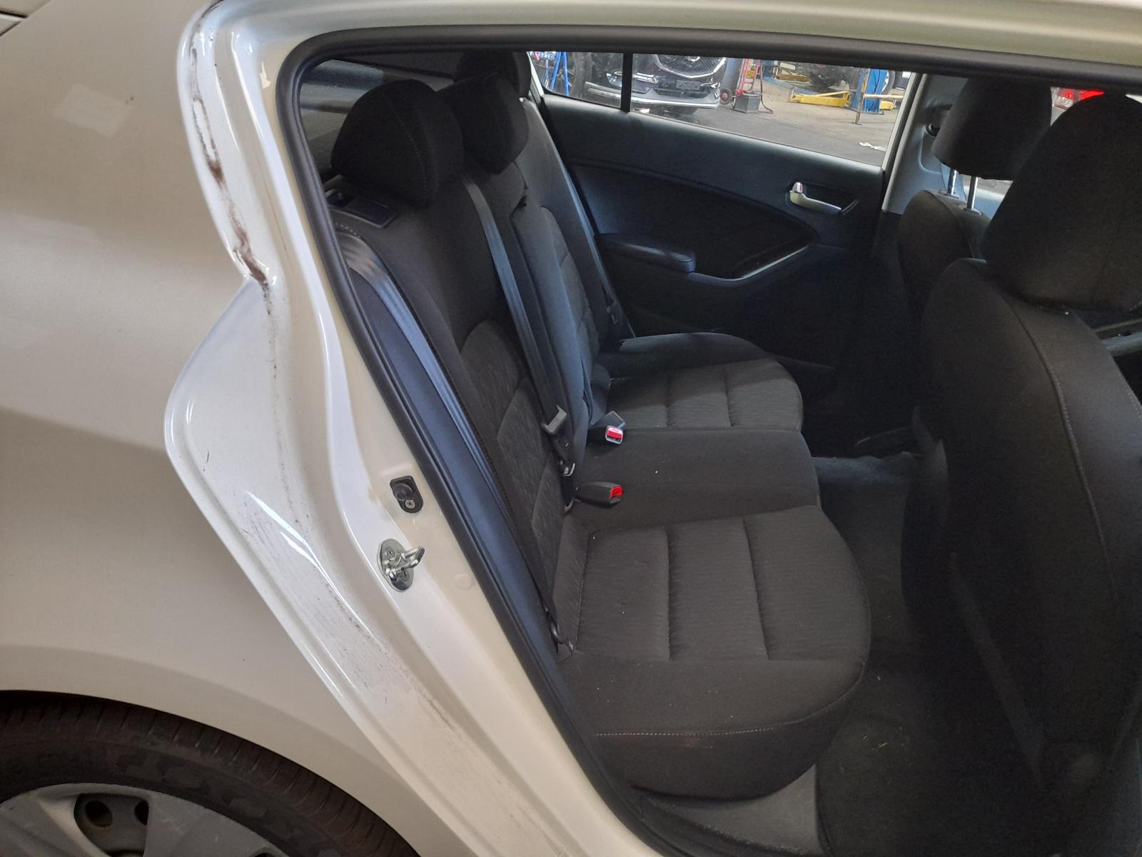 View Auto part Radio/Cd/Dvd/Sat/Tv Kia Cerato 2014