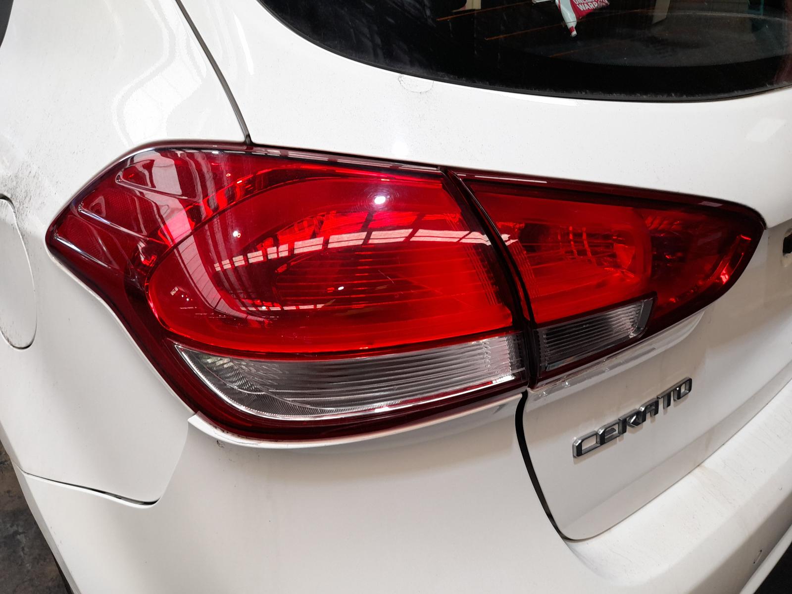 View Auto part Radio/Cd/Dvd/Sat/Tv Kia Cerato 2014