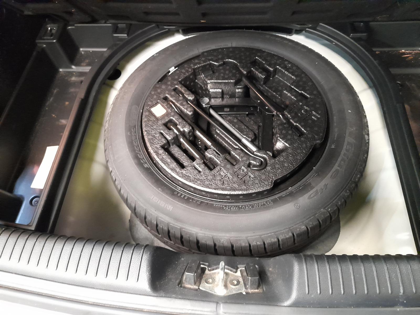 View Auto part Radio/Cd/Dvd/Sat/Tv Kia Cerato 2014