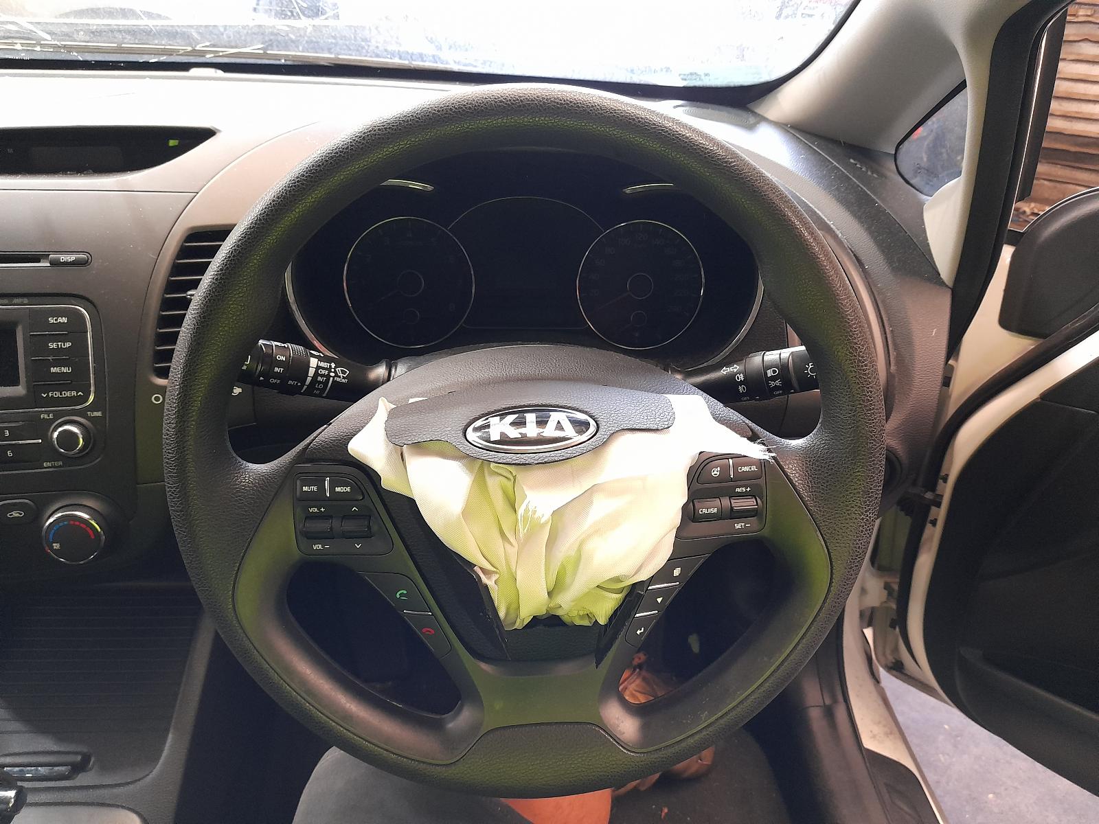 View Auto part Radio/Cd/Dvd/Sat/Tv Kia Cerato 2014