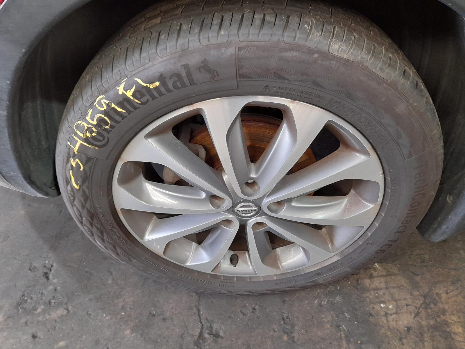 View Auto part Fuel Tank Nissan Dualis 2012