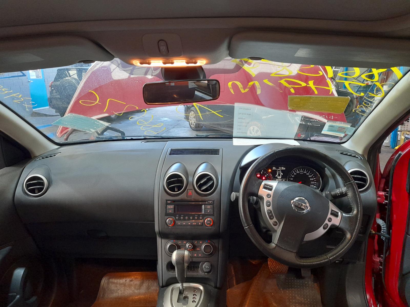 View Auto part Fuel Tank Nissan Dualis 2012