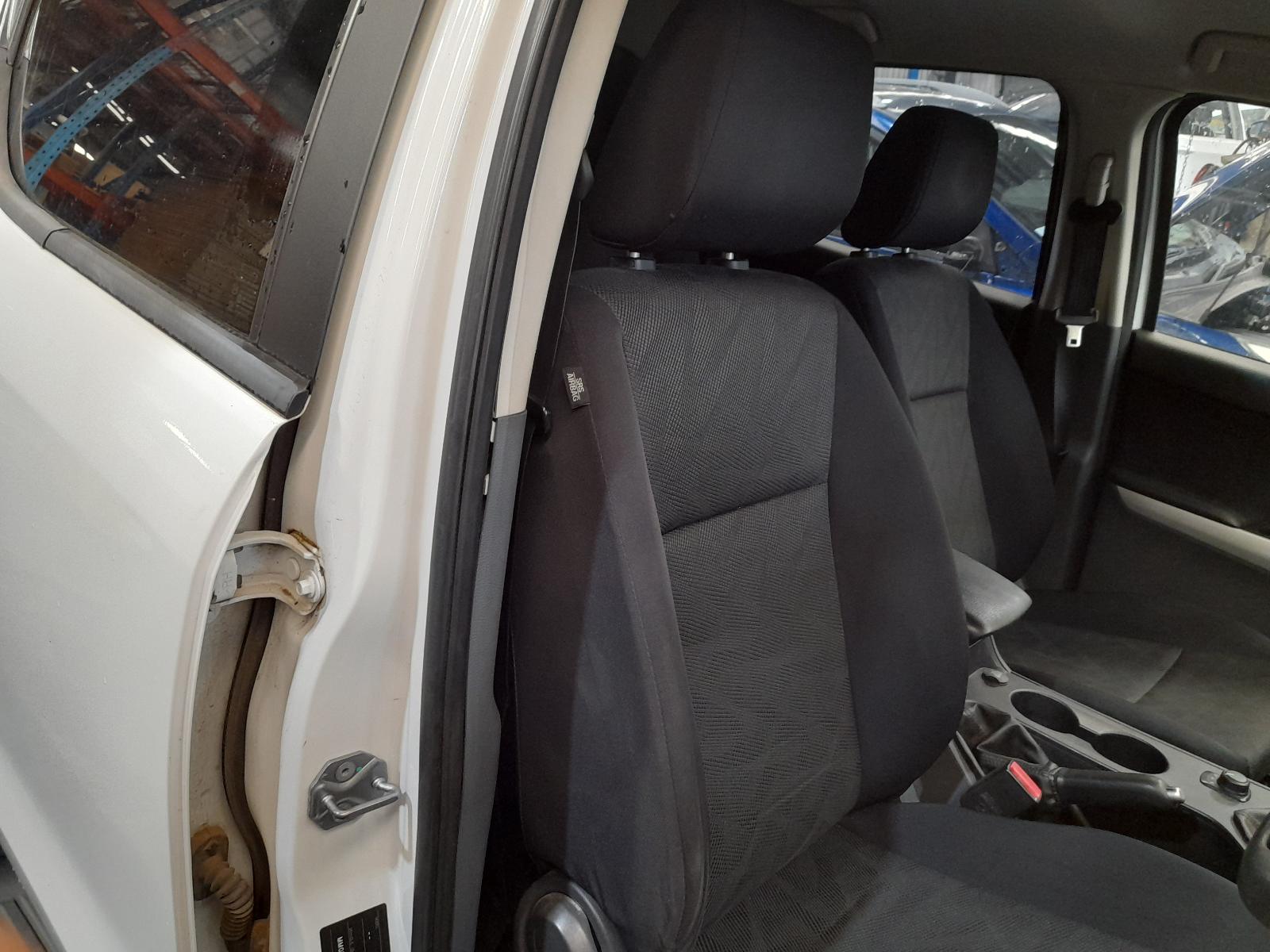 View Auto part Radio/Cd/Dvd/Sat/Tv Mazda Bt50 2014