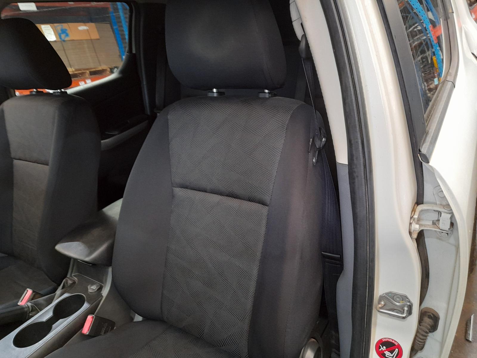 View Auto part Radio/Cd/Dvd/Sat/Tv Mazda Bt50 2014
