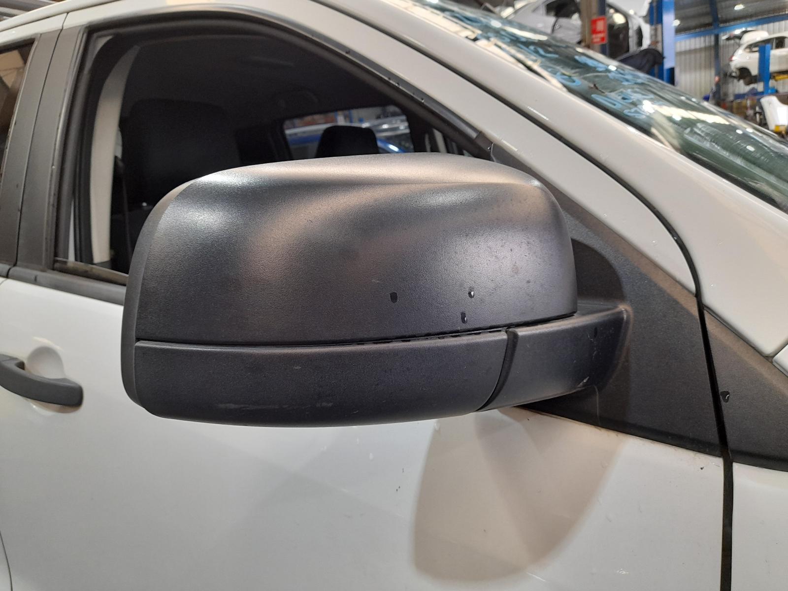 View Auto part Radio/Cd/Dvd/Sat/Tv Mazda Bt50 2014