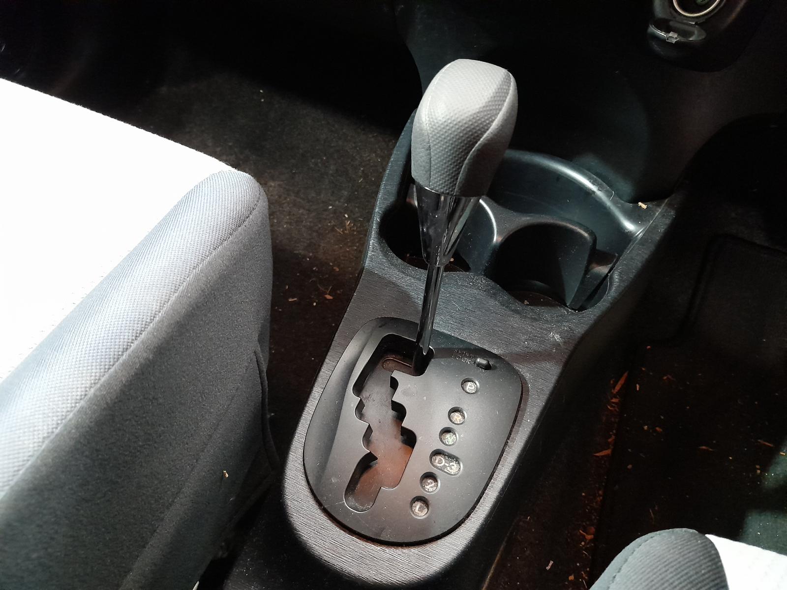 View Auto part Bonnet Toyota Yaris 2013