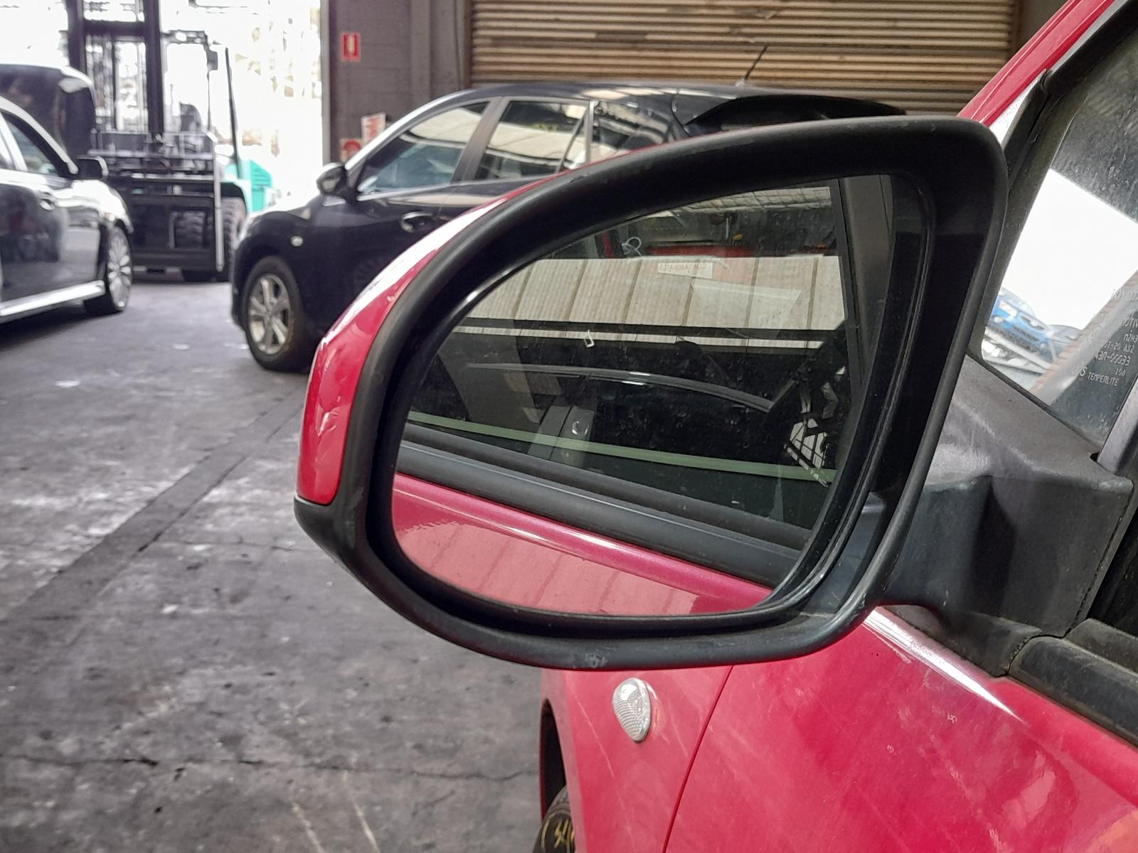 View Auto part Bonnet Toyota Yaris 2013