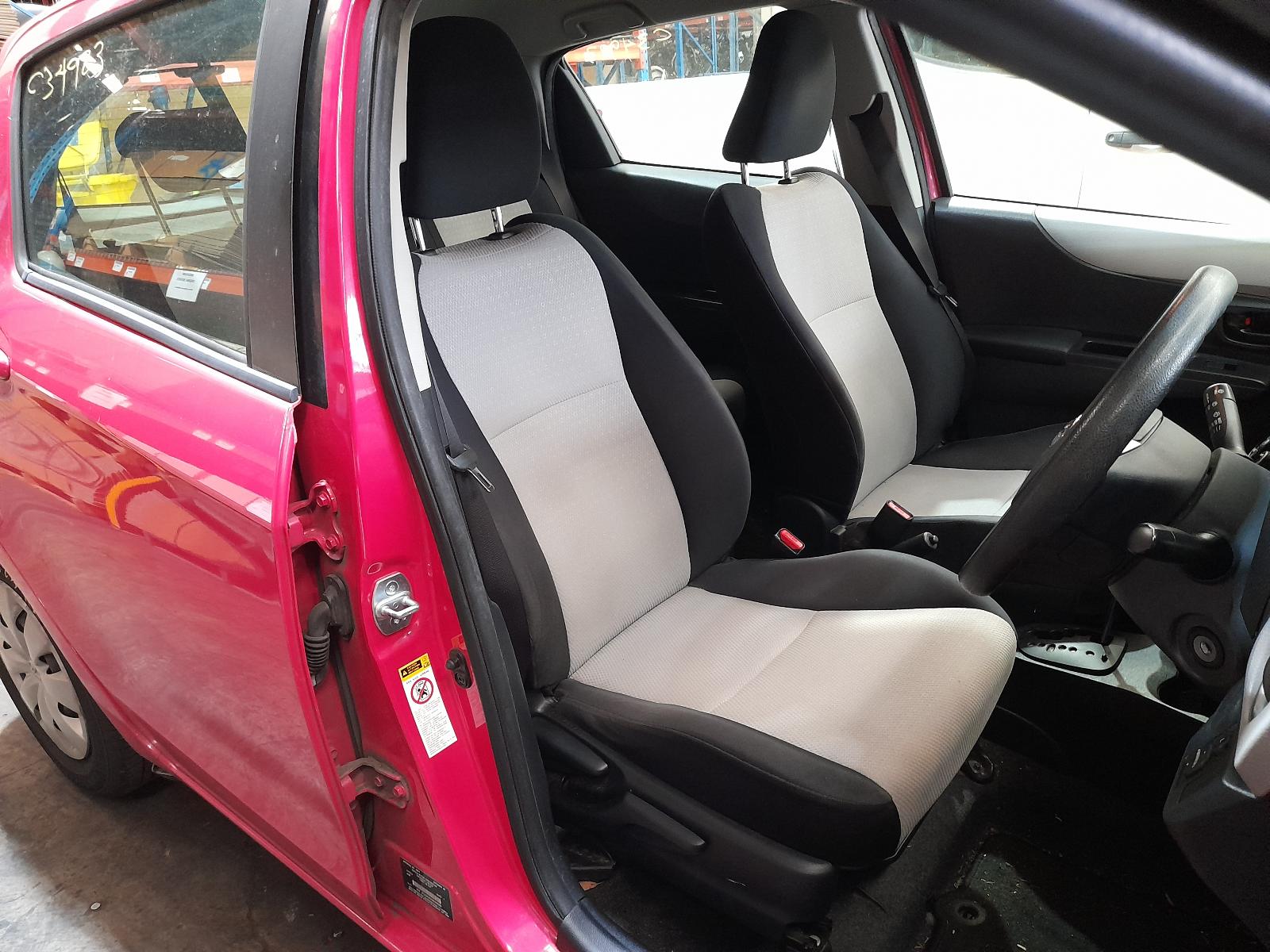 View Auto part Bonnet Toyota Yaris 2013