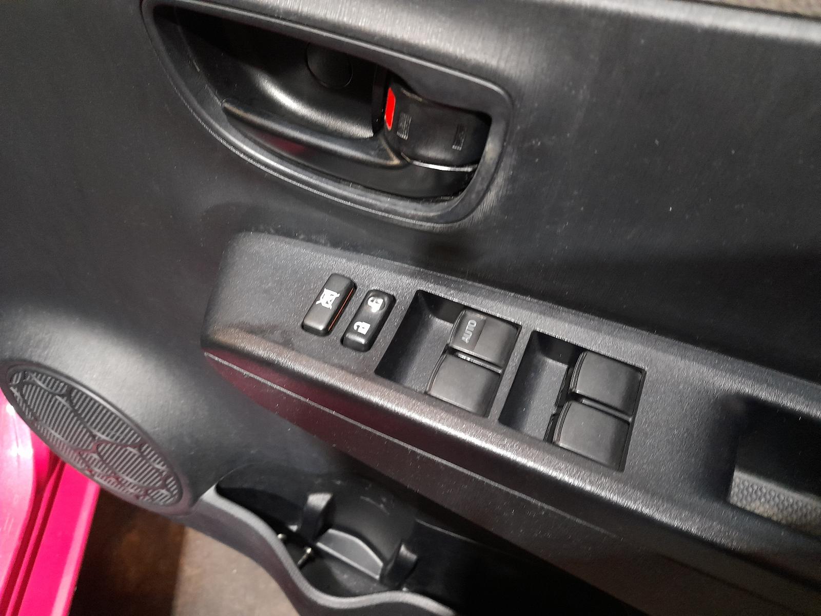 View Auto part Bonnet Toyota Yaris 2013