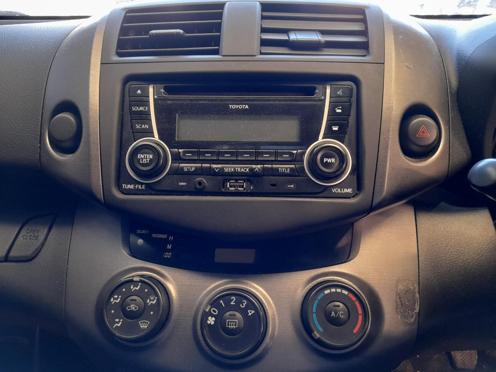 View Auto part Alternator Toyota Rav4 2012