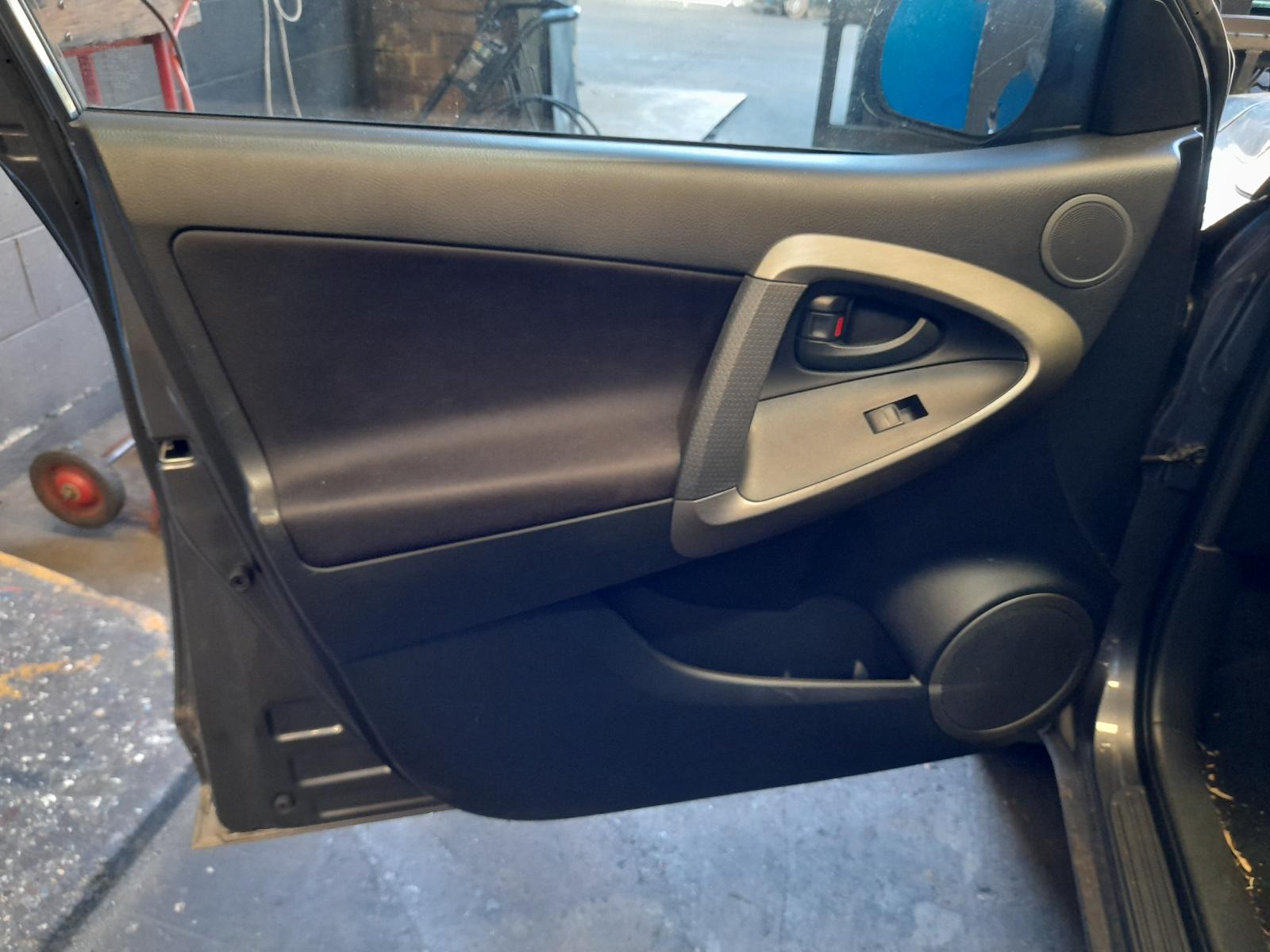 View Auto part Alternator Toyota Rav4 2012