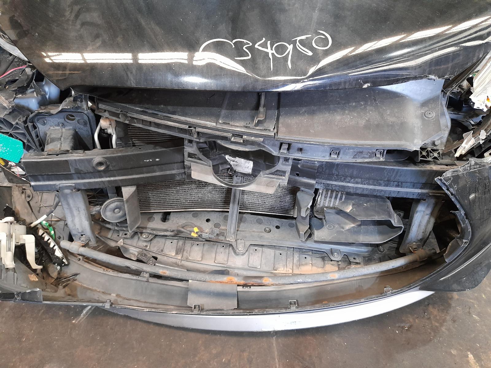 2014 Hyundai Veloster Right Indicator/Fog/Side View Auto part Right Indicator/Fog/Side Hyundai Veloster 2014