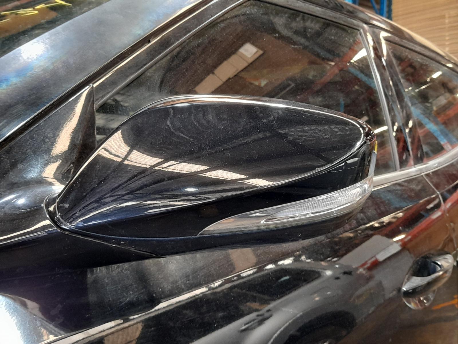 2014 Hyundai Veloster Right Indicator/Fog/Side View Auto part Right Indicator/Fog/Side Hyundai Veloster 2014