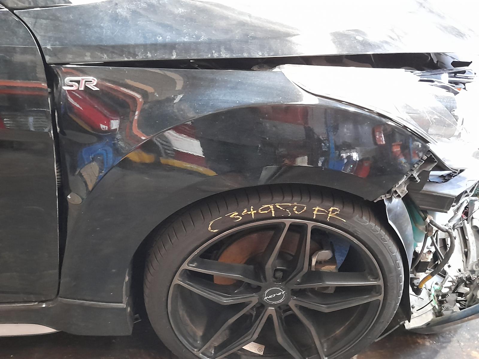 2014 Hyundai Veloster Right Indicator/Fog/Side View Auto part Right Indicator/Fog/Side Hyundai Veloster 2014